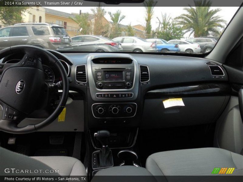 Titanium Silver / Gray 2014 Kia Sorento LX