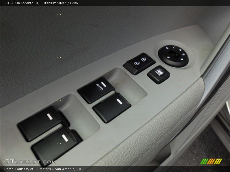 Titanium Silver / Gray 2014 Kia Sorento LX