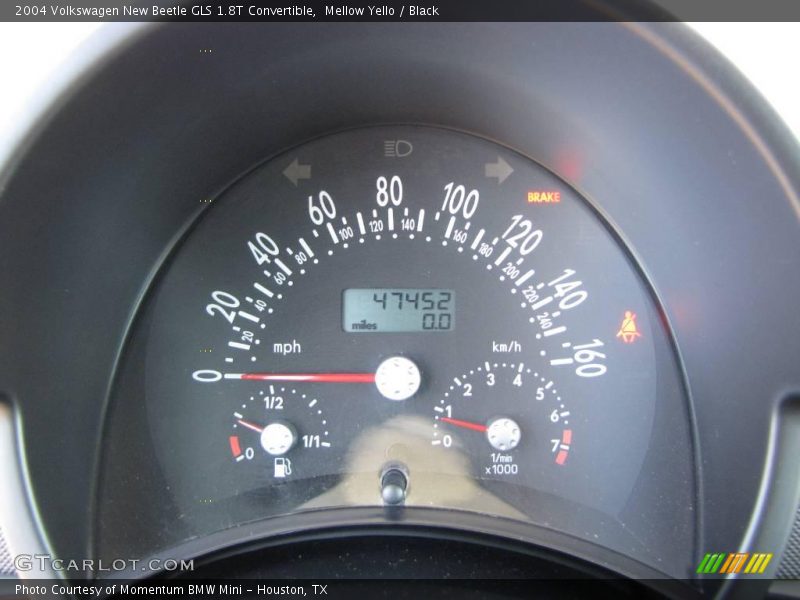 Mellow Yello / Black 2004 Volkswagen New Beetle GLS 1.8T Convertible