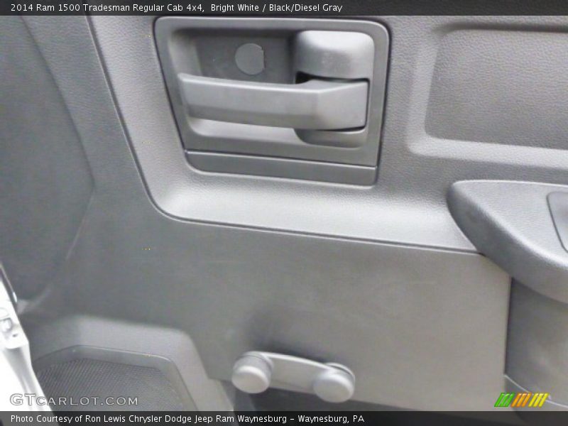 Bright White / Black/Diesel Gray 2014 Ram 1500 Tradesman Regular Cab 4x4