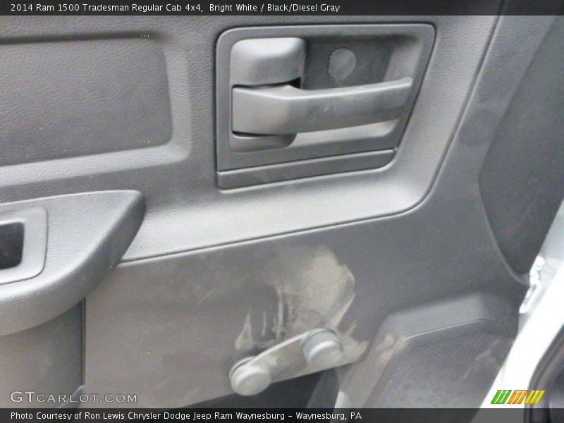 Bright White / Black/Diesel Gray 2014 Ram 1500 Tradesman Regular Cab 4x4