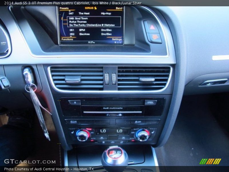 Controls of 2014 S5 3.0T Premium Plus quattro Cabriolet