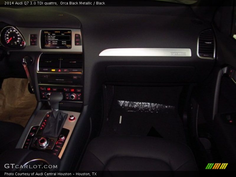 Orca Black Metallic / Black 2014 Audi Q7 3.0 TDI quattro