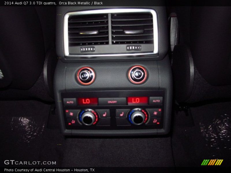 Orca Black Metallic / Black 2014 Audi Q7 3.0 TDI quattro