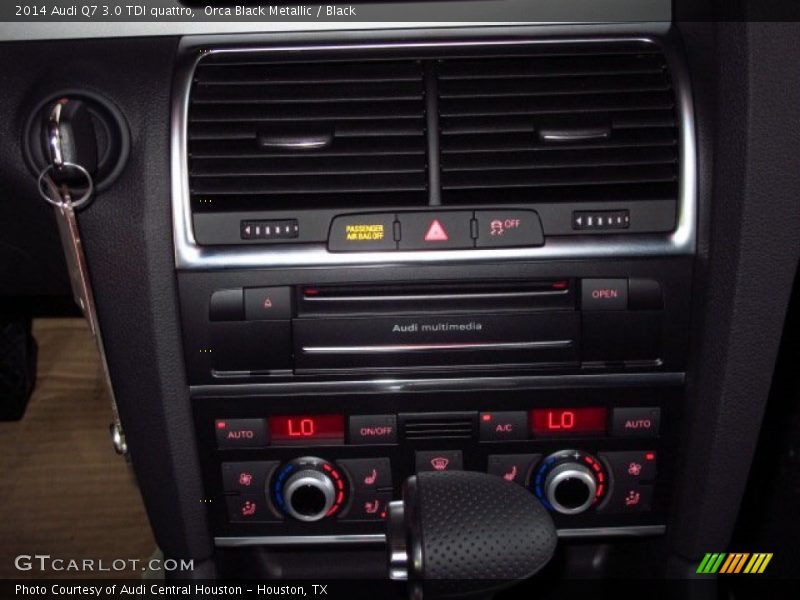 Orca Black Metallic / Black 2014 Audi Q7 3.0 TDI quattro