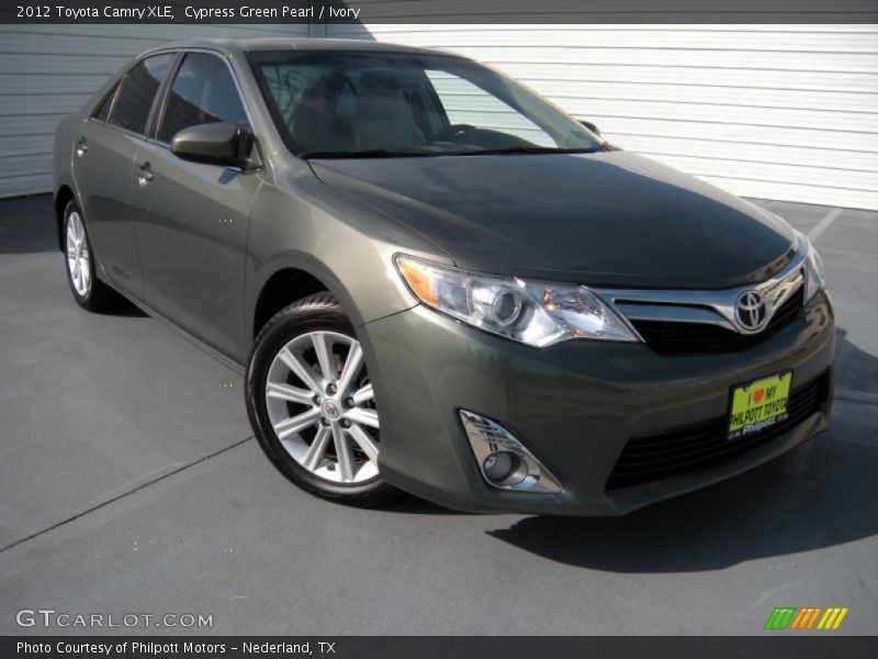 Cypress Green Pearl / Ivory 2012 Toyota Camry XLE