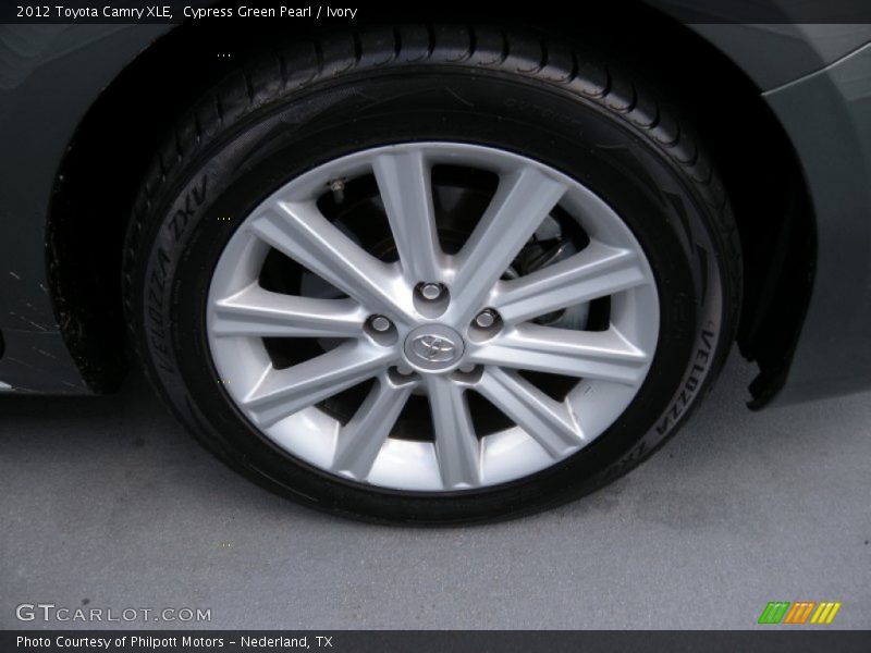 Cypress Green Pearl / Ivory 2012 Toyota Camry XLE