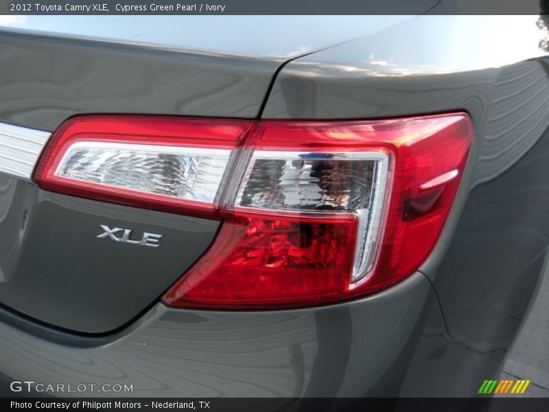 Cypress Green Pearl / Ivory 2012 Toyota Camry XLE