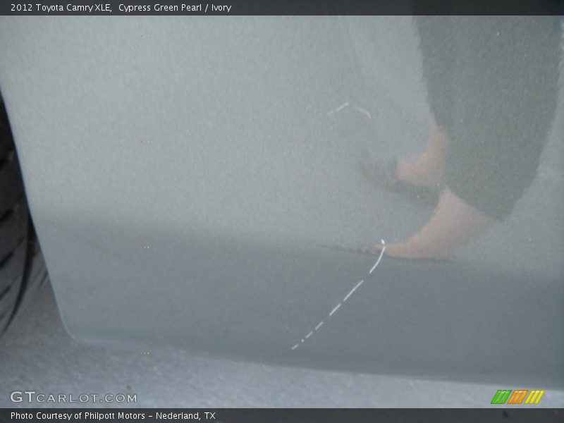 Cypress Green Pearl / Ivory 2012 Toyota Camry XLE