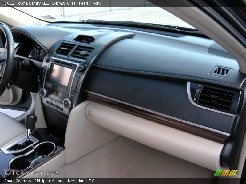 Cypress Green Pearl / Ivory 2012 Toyota Camry XLE