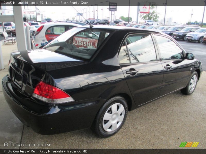 Labrador Black Pearl / Gray 2005 Mitsubishi Lancer ES