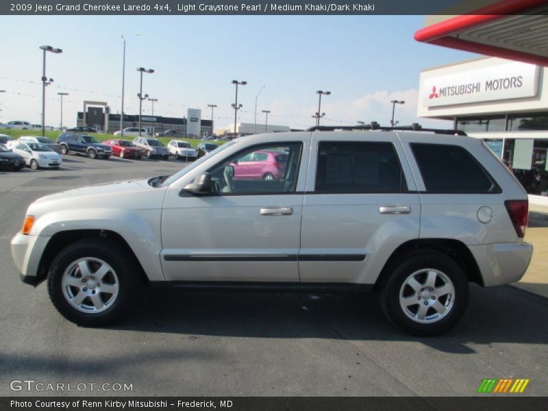 Light Graystone Pearl / Medium Khaki/Dark Khaki 2009 Jeep Grand Cherokee Laredo 4x4