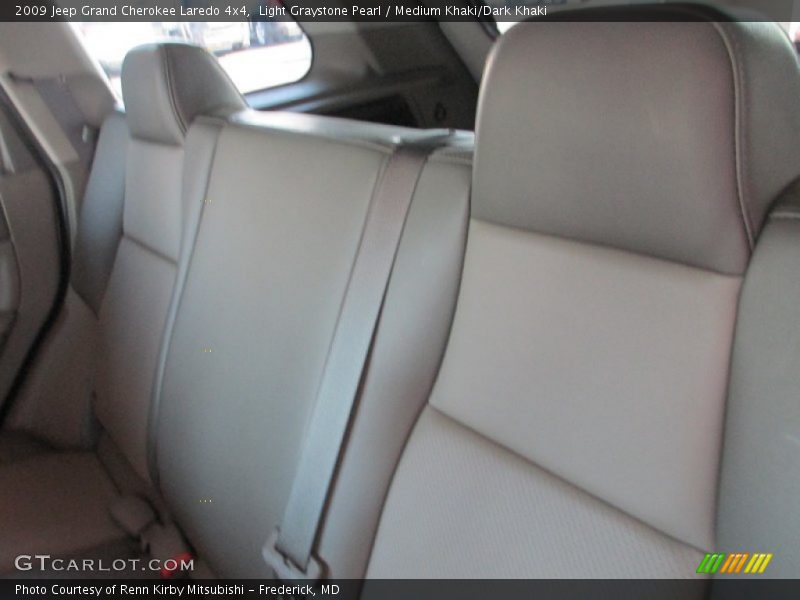 Light Graystone Pearl / Medium Khaki/Dark Khaki 2009 Jeep Grand Cherokee Laredo 4x4