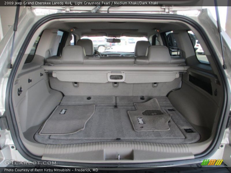 Light Graystone Pearl / Medium Khaki/Dark Khaki 2009 Jeep Grand Cherokee Laredo 4x4