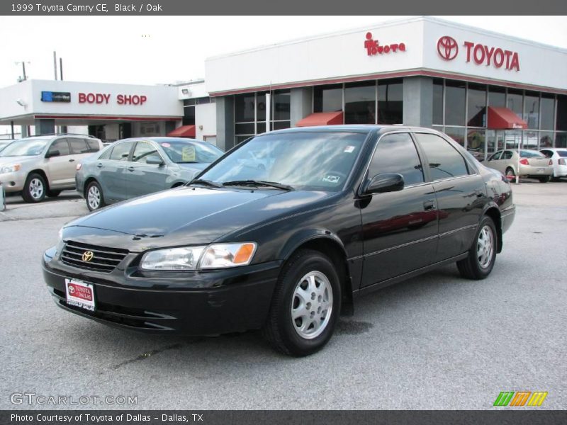 Black / Oak 1999 Toyota Camry CE