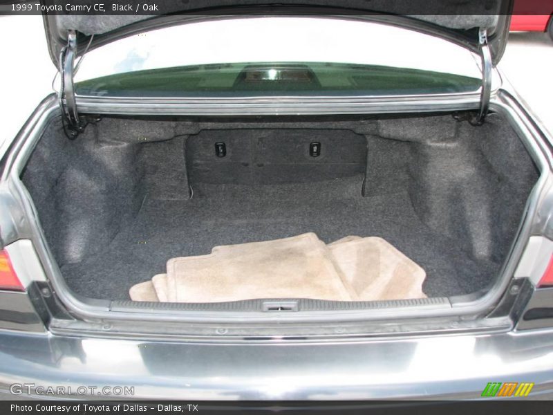 Black / Oak 1999 Toyota Camry CE