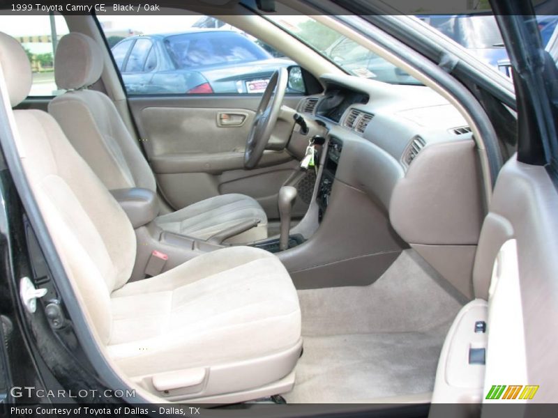 Black / Oak 1999 Toyota Camry CE