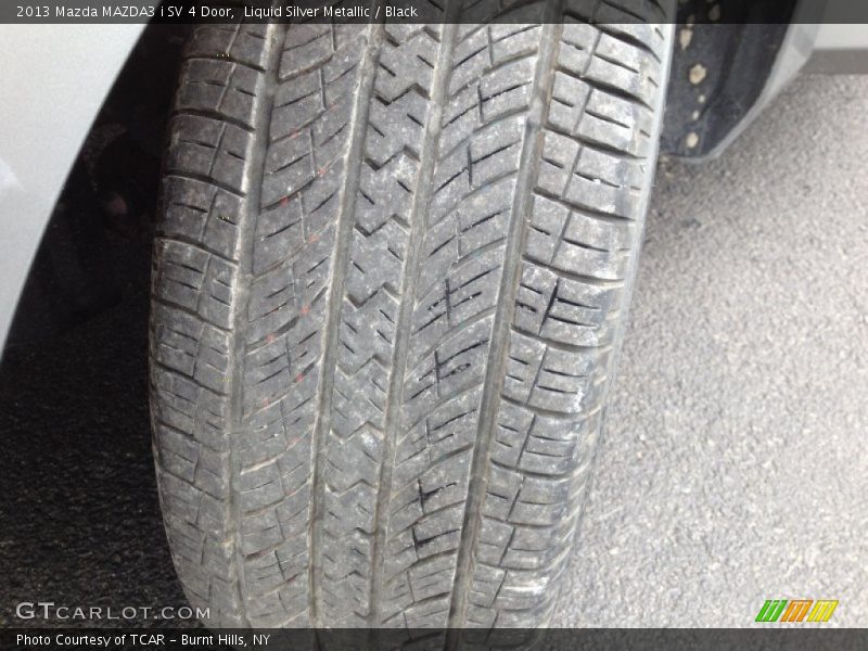 Liquid Silver Metallic / Black 2013 Mazda MAZDA3 i SV 4 Door