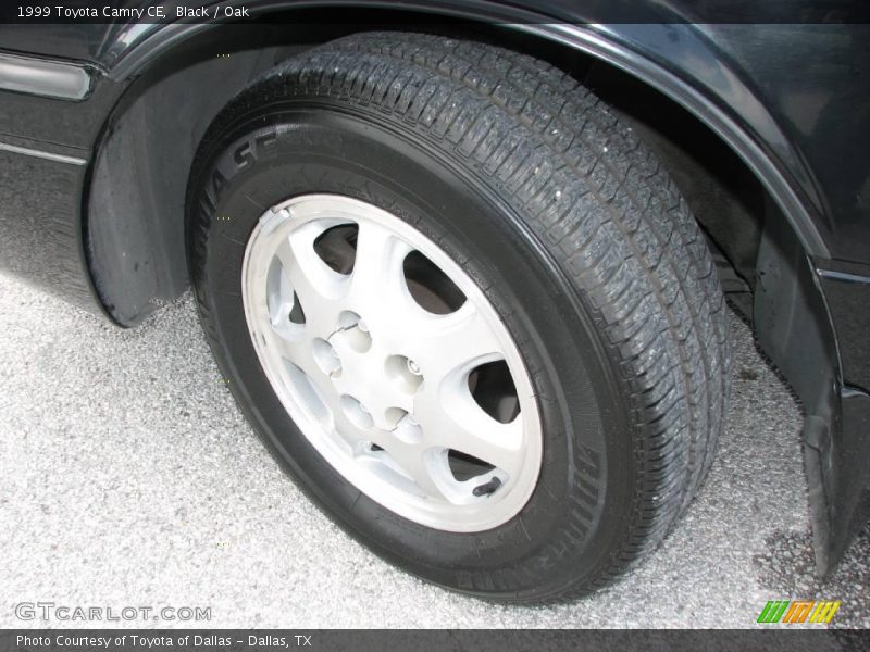 Black / Oak 1999 Toyota Camry CE
