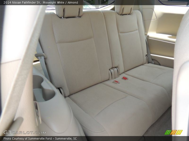 Moonlight White / Almond 2014 Nissan Pathfinder SV