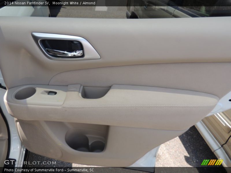 Moonlight White / Almond 2014 Nissan Pathfinder SV