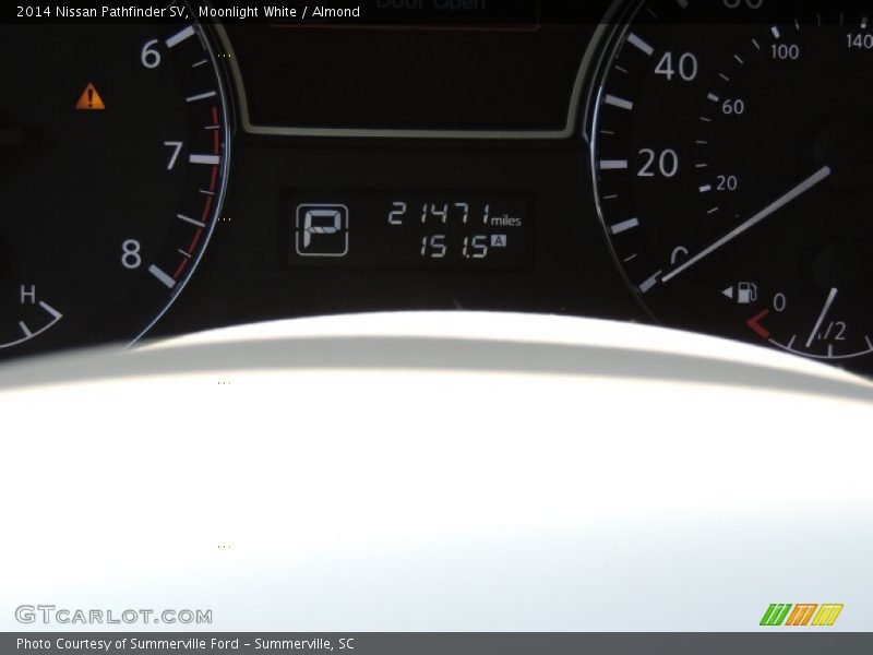 Moonlight White / Almond 2014 Nissan Pathfinder SV