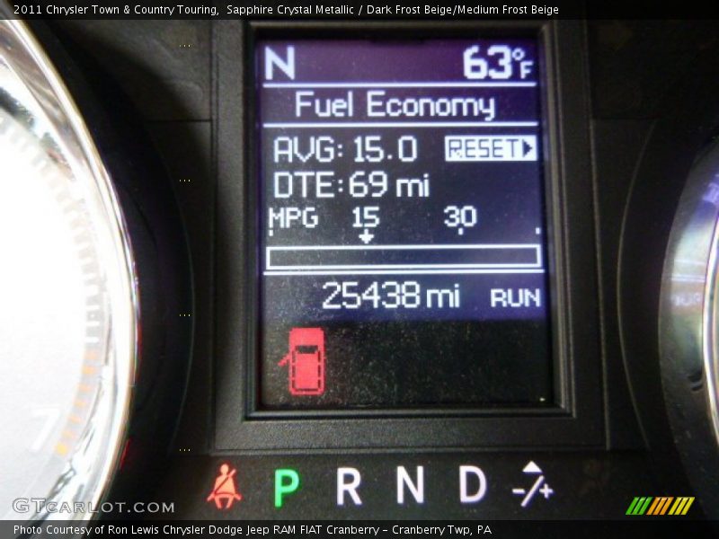 Sapphire Crystal Metallic / Dark Frost Beige/Medium Frost Beige 2011 Chrysler Town & Country Touring