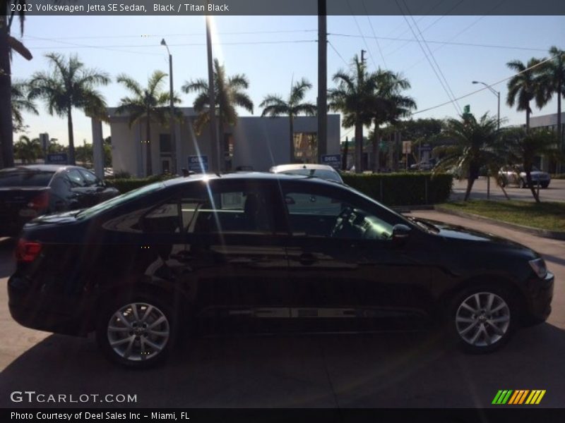 Black / Titan Black 2012 Volkswagen Jetta SE Sedan