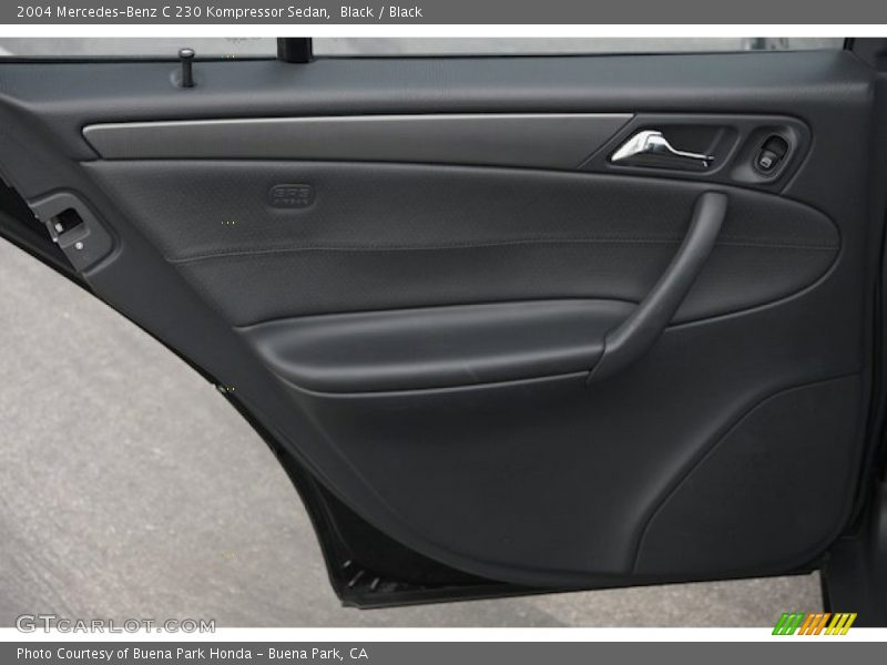 Black / Black 2004 Mercedes-Benz C 230 Kompressor Sedan
