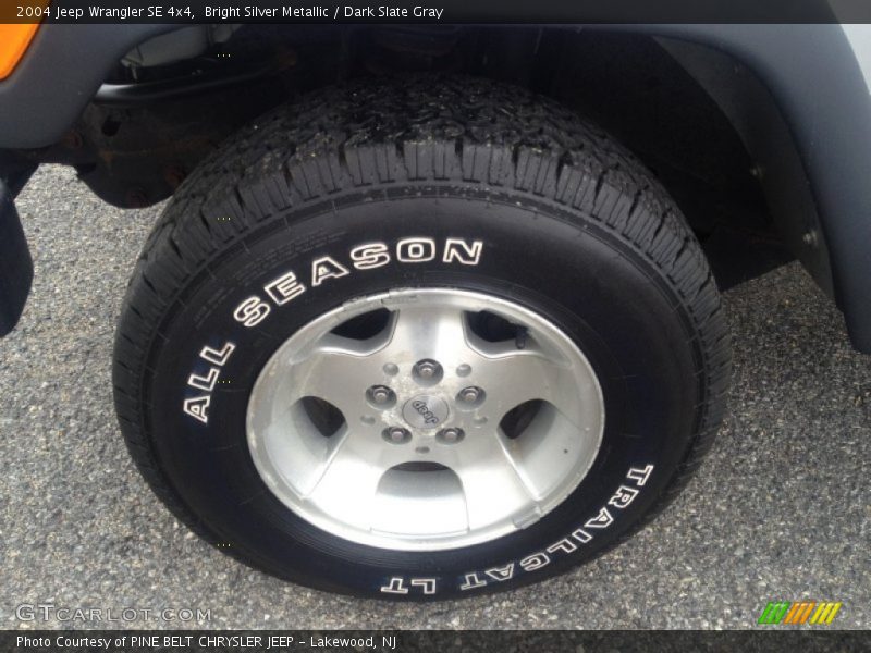 Bright Silver Metallic / Dark Slate Gray 2004 Jeep Wrangler SE 4x4