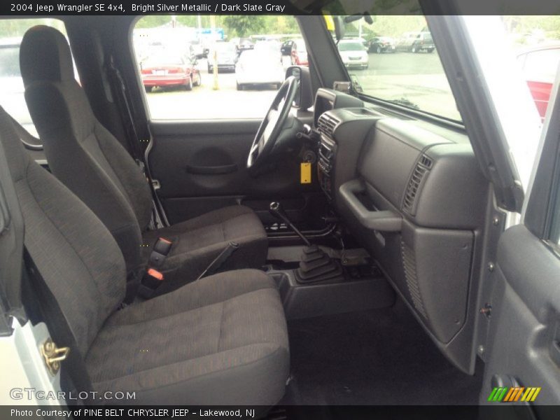 Bright Silver Metallic / Dark Slate Gray 2004 Jeep Wrangler SE 4x4