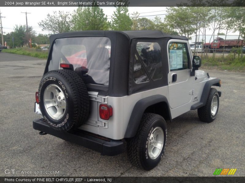 Bright Silver Metallic / Dark Slate Gray 2004 Jeep Wrangler SE 4x4