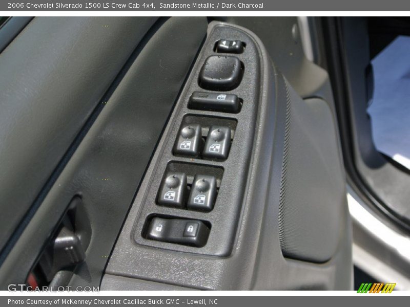 Sandstone Metallic / Dark Charcoal 2006 Chevrolet Silverado 1500 LS Crew Cab 4x4