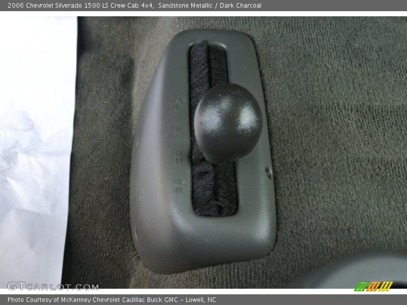 Sandstone Metallic / Dark Charcoal 2006 Chevrolet Silverado 1500 LS Crew Cab 4x4