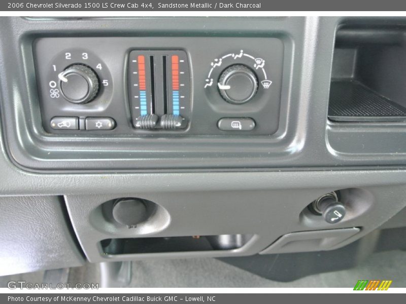 Sandstone Metallic / Dark Charcoal 2006 Chevrolet Silverado 1500 LS Crew Cab 4x4
