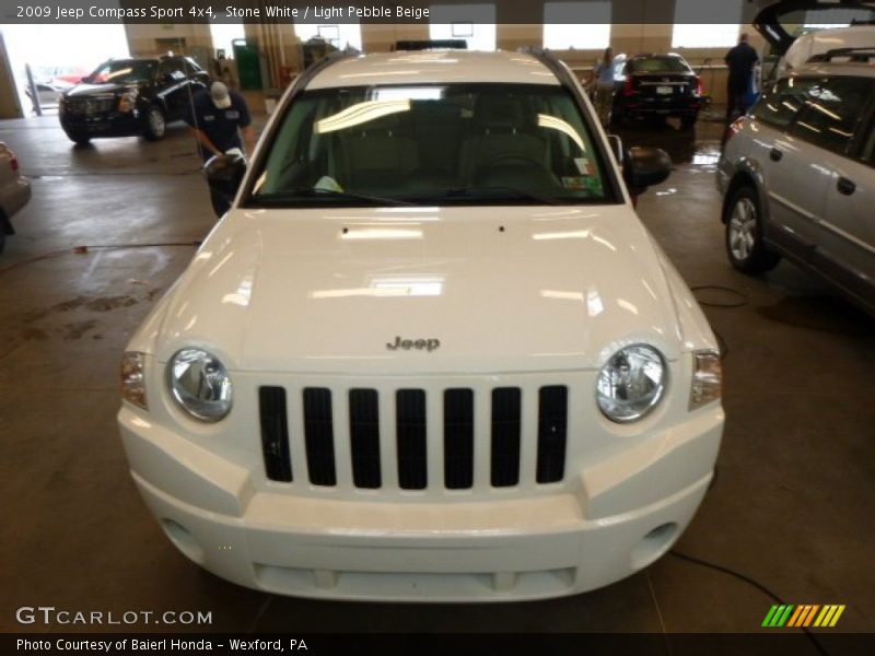 Stone White / Light Pebble Beige 2009 Jeep Compass Sport 4x4
