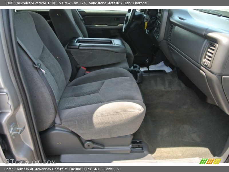 Sandstone Metallic / Dark Charcoal 2006 Chevrolet Silverado 1500 LS Crew Cab 4x4