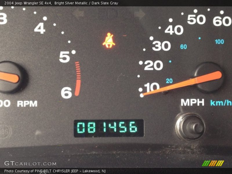 Bright Silver Metallic / Dark Slate Gray 2004 Jeep Wrangler SE 4x4