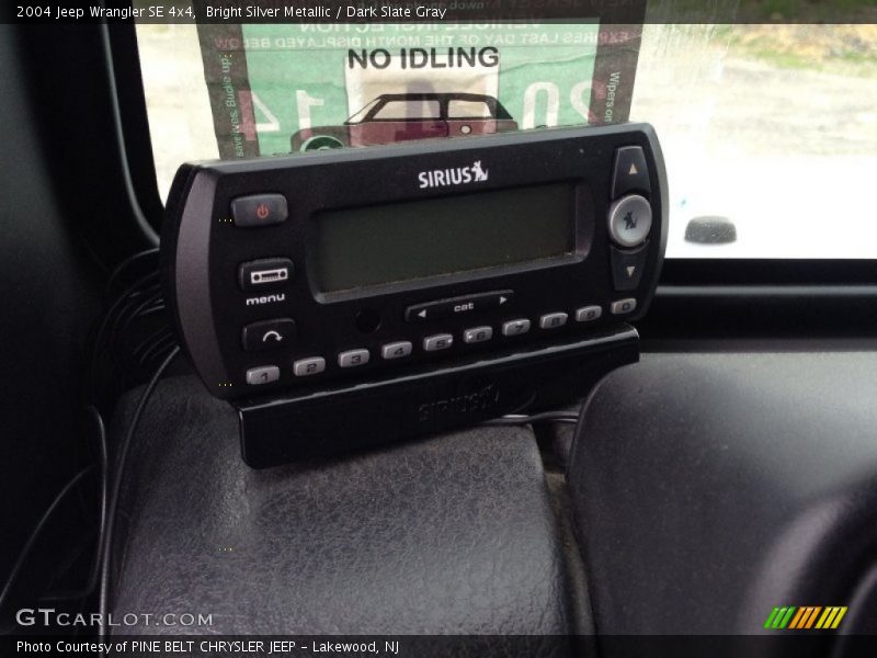 Bright Silver Metallic / Dark Slate Gray 2004 Jeep Wrangler SE 4x4