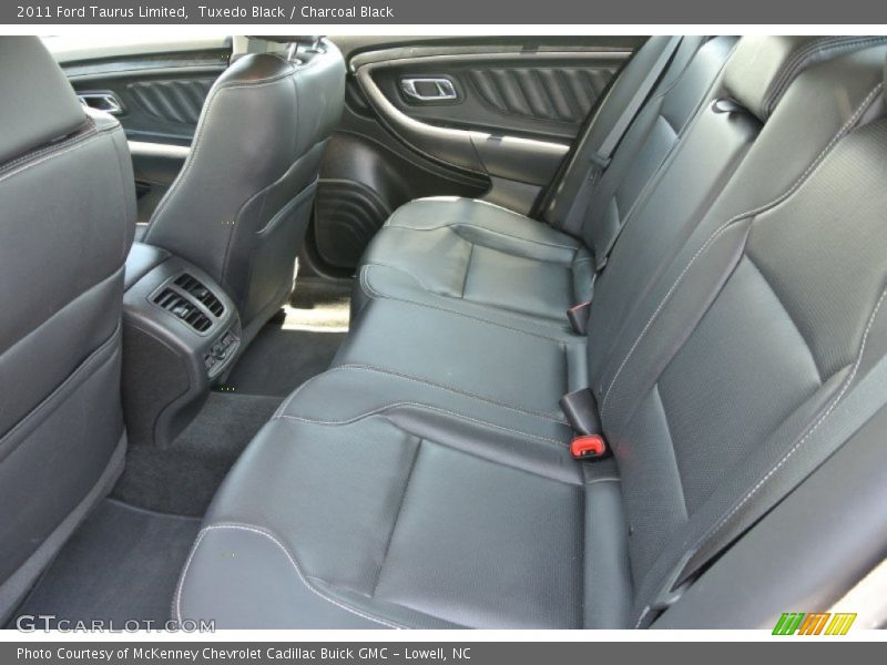 Tuxedo Black / Charcoal Black 2011 Ford Taurus Limited