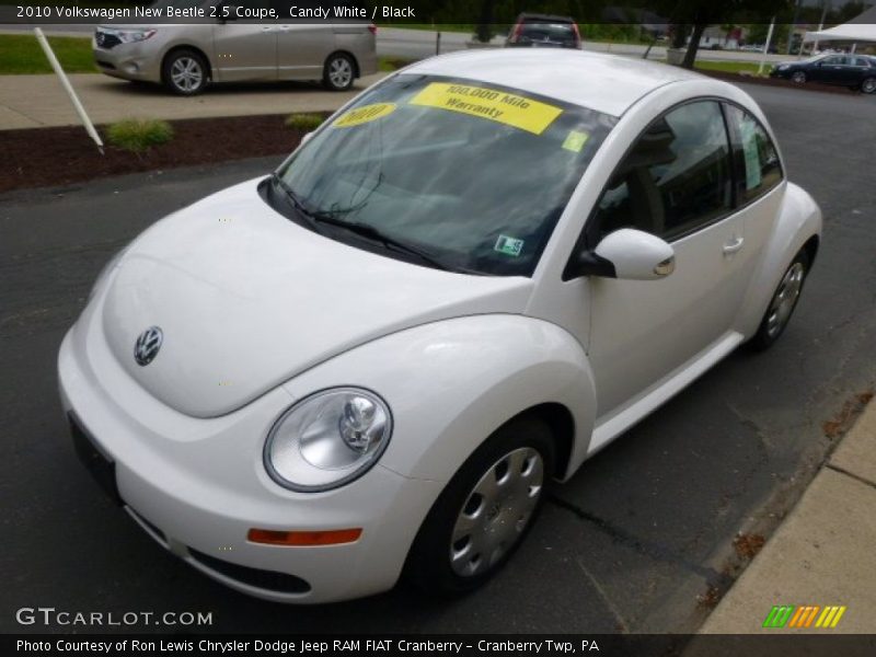 Candy White / Black 2010 Volkswagen New Beetle 2.5 Coupe