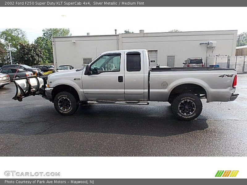Silver Metallic / Medium Flint 2002 Ford F250 Super Duty XLT SuperCab 4x4
