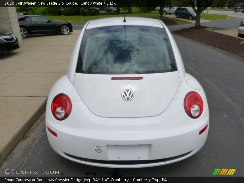Candy White / Black 2010 Volkswagen New Beetle 2.5 Coupe