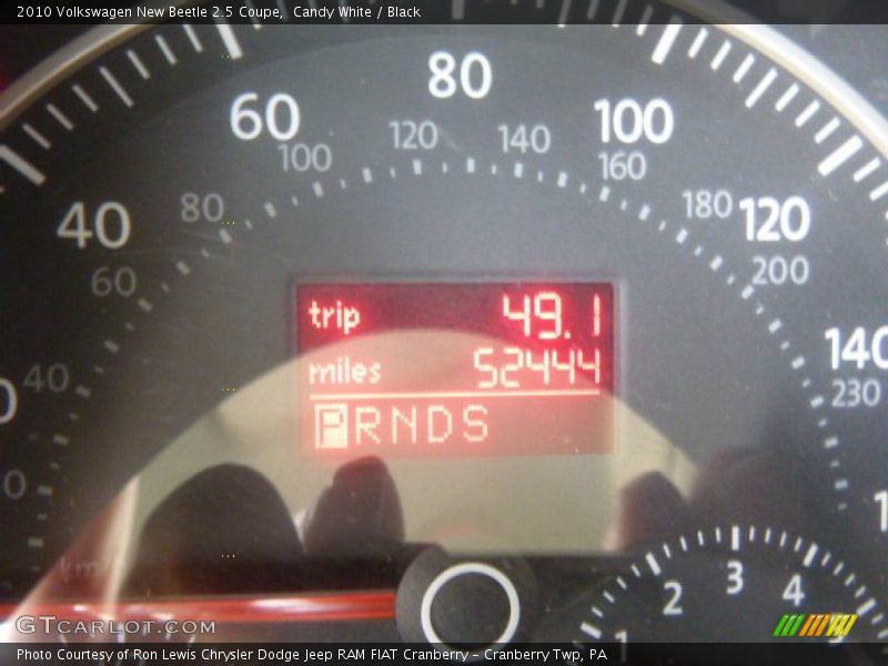 Candy White / Black 2010 Volkswagen New Beetle 2.5 Coupe