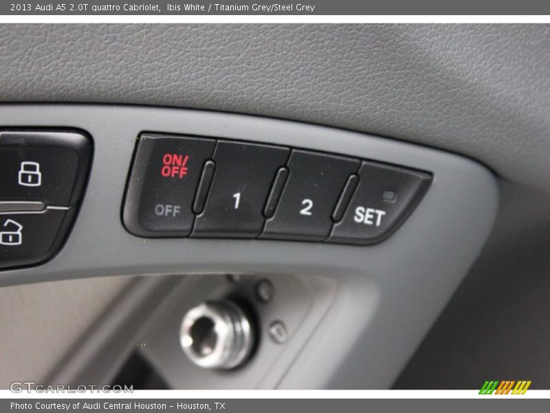 Controls of 2013 A5 2.0T quattro Cabriolet