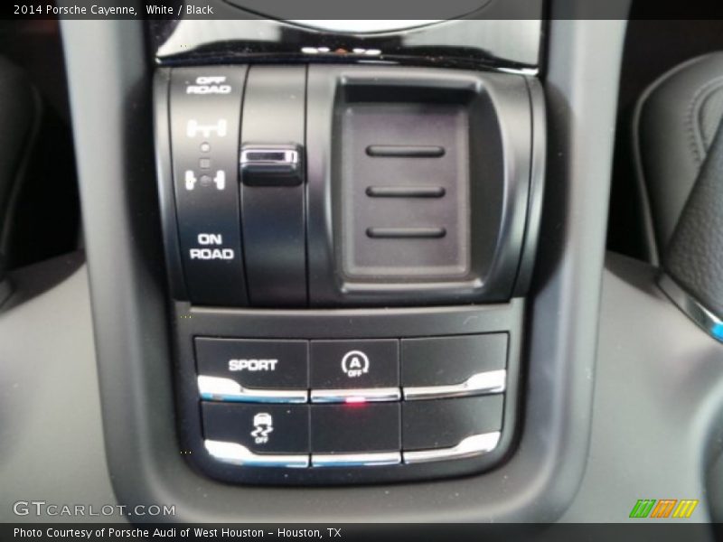 White / Black 2014 Porsche Cayenne