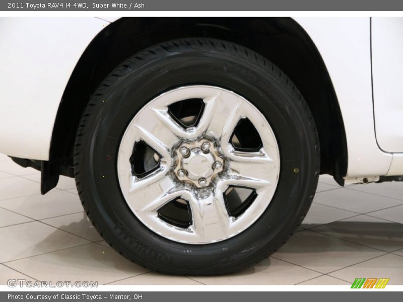 Super White / Ash 2011 Toyota RAV4 I4 4WD
