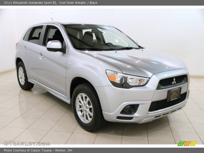 Cool Silver Metallic / Black 2011 Mitsubishi Outlander Sport ES