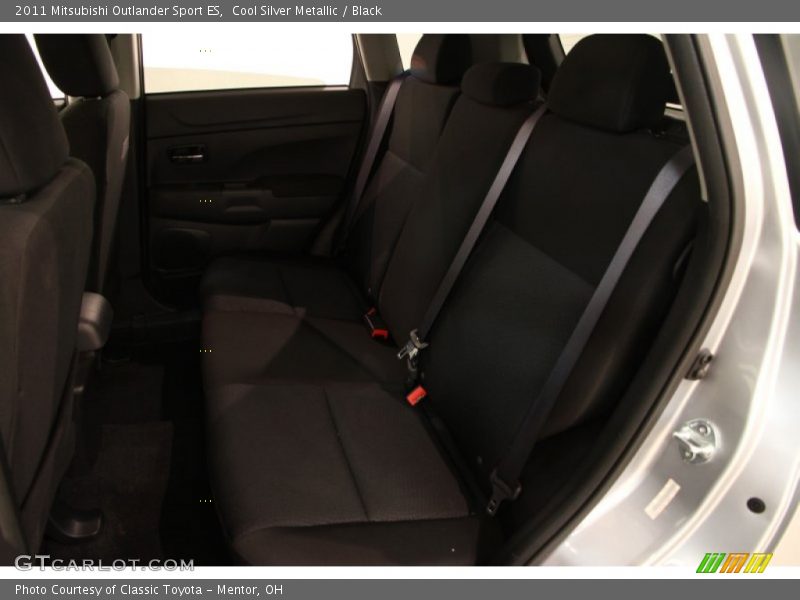 Cool Silver Metallic / Black 2011 Mitsubishi Outlander Sport ES