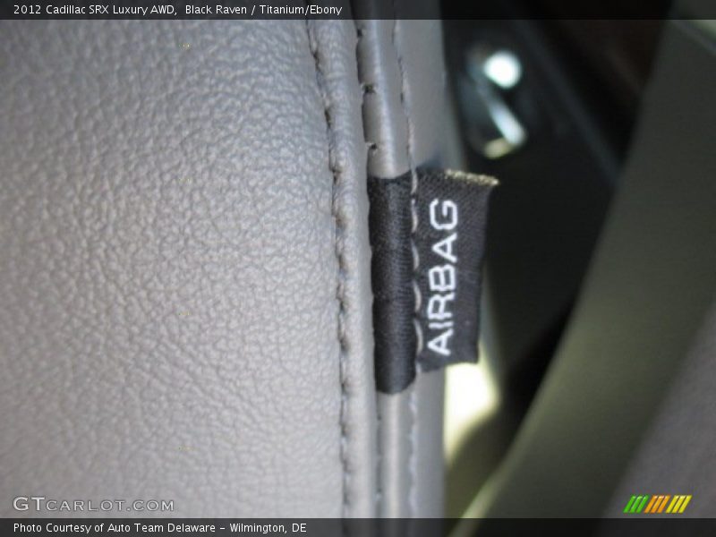Black Raven / Titanium/Ebony 2012 Cadillac SRX Luxury AWD